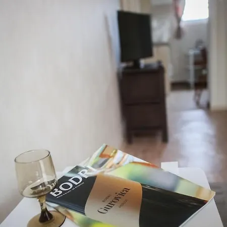 Hellenyi Apartamento *